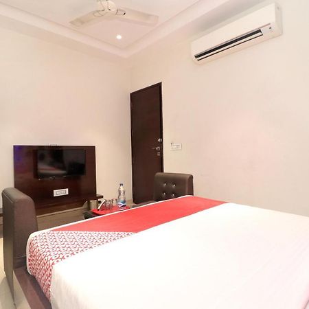 Oyo 14829 Hotel J Cruise Ludhiana Dış mekan fotoğraf