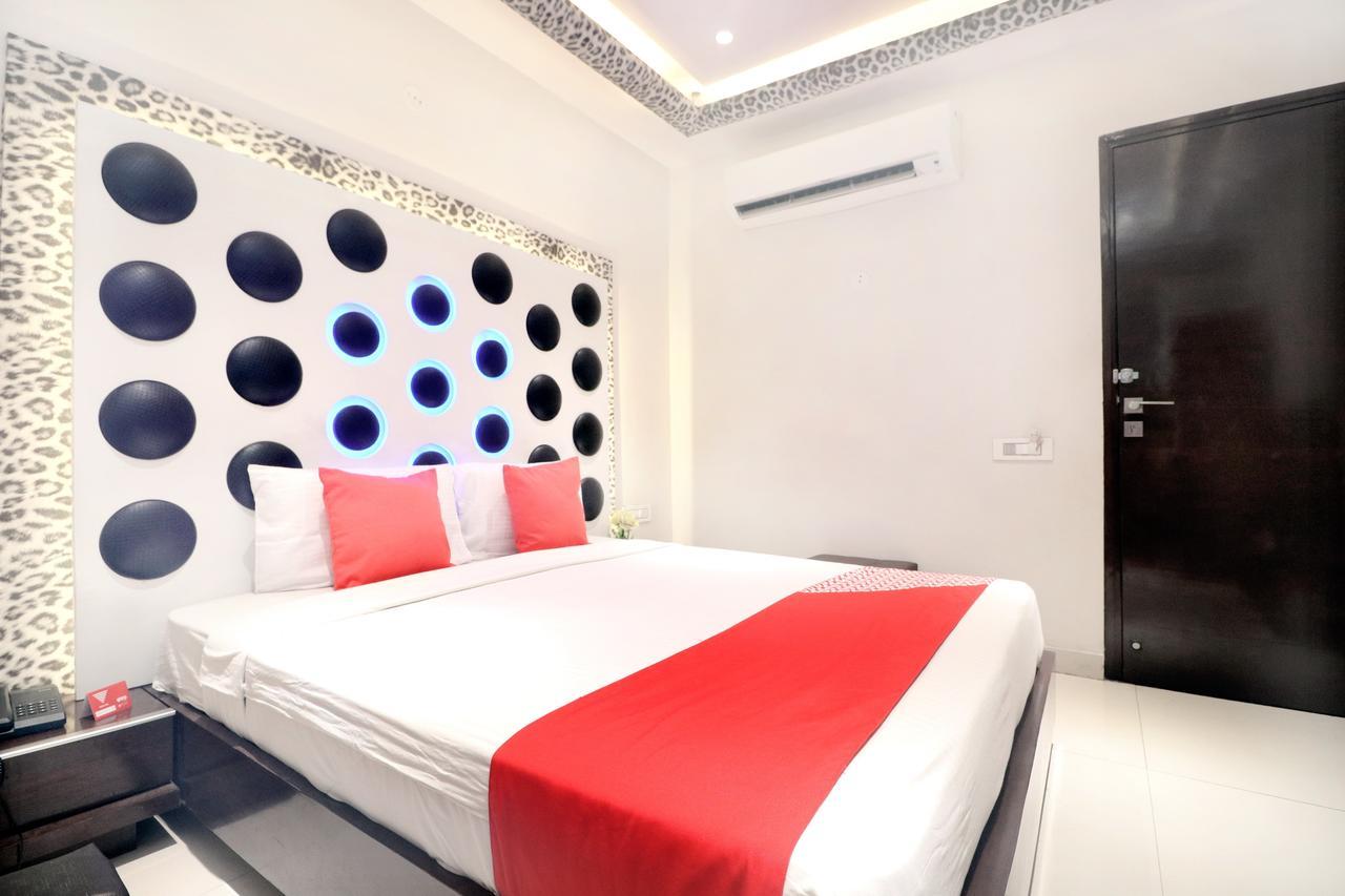Oyo 14829 Hotel J Cruise Ludhiana Dış mekan fotoğraf