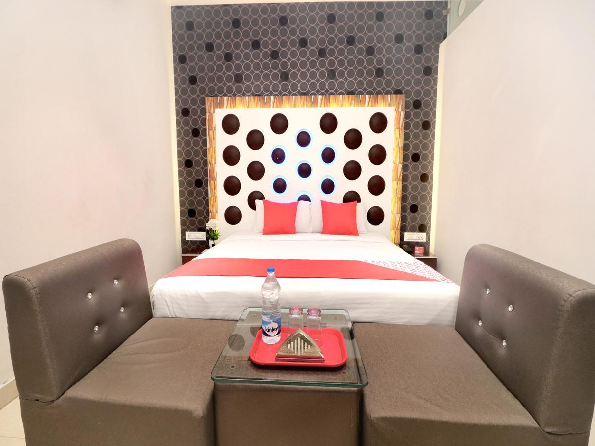 Oyo 14829 Hotel J Cruise Ludhiana Dış mekan fotoğraf